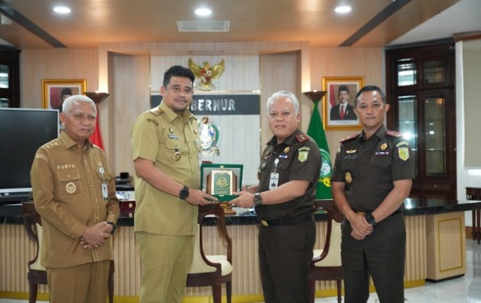 Gubernur Bobby Nasution dan Kajati Sumut Bahas Program Restorative Justice. (Foto : Ist)