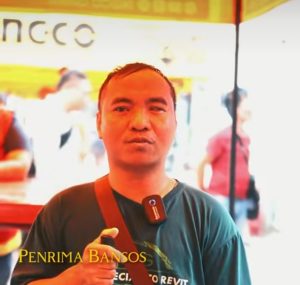 Salah seorang Distabilitas penerima bantuan sembako
