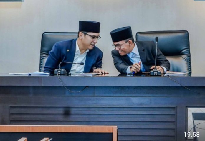 Teks Foto : Wali Kota Medan Rico Tri Putra Bayu Waas dan didampingi Wakil Wali Kota Medan H. Zakiyuddin Harahap, saat memimpin Rapat Koordinasi Pembahasan Tindak Lanjut Penanganan Peredaran Narkoba di wilayah Kecamatan Medan Belawan, Jumat (13/03/2026) di Ruang Rapat I Kantor Wali Kota Medan. (Foto : Ist)