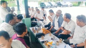 Pada peserta wartawan unit DPRD Medan mengikuti Raker di arep Kebun Teh Terbesar se- ASEAN. Sabtu (02/05/2026)